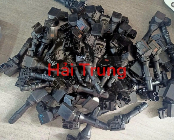 Công tắc pha cos, công tắc gạt mưa Tháo Xe Toyota Vios, Innova, Altis, Camry, Fortuner, Hilux, Hiace