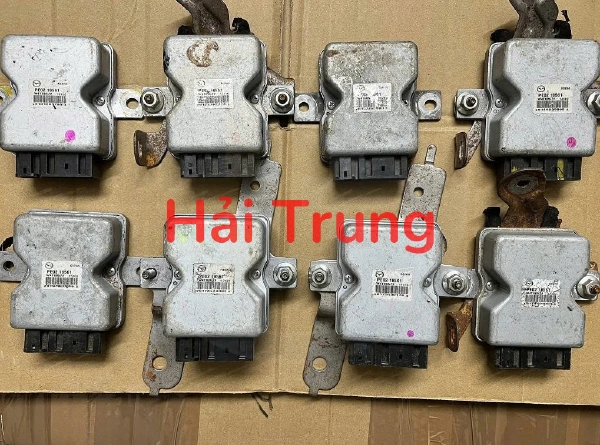 PE0218561 Hộp điều khiển bơm xăng Mazda 3, Mazda CX-5 Mới Giá Tốt Tháo Xe