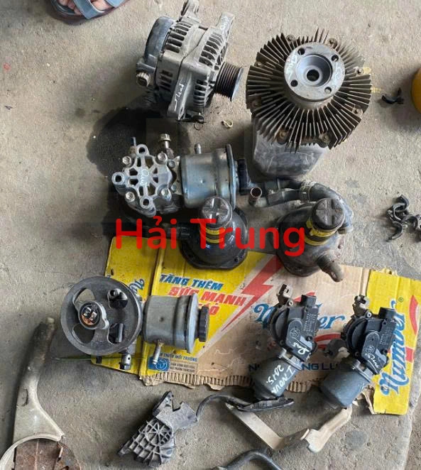 Bơm trợ lực, máy phát, củ đề Toyota Innova  2006-2011 Tháo Xe
