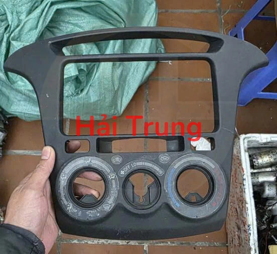 Mặt dưỡng màn hình Toyota Innova Tháo Xe