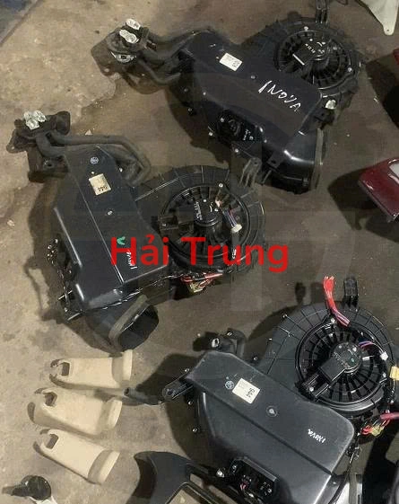 Hộp giàn lạnh Toyota Innova Tháo Xe