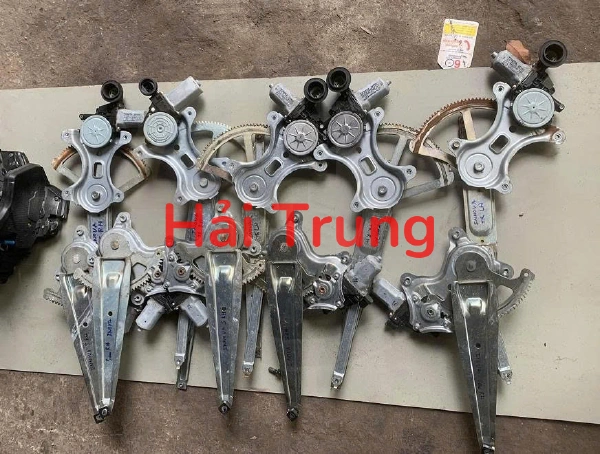 Compa lên xuống kính Toyota INNOVA Tháo Xe