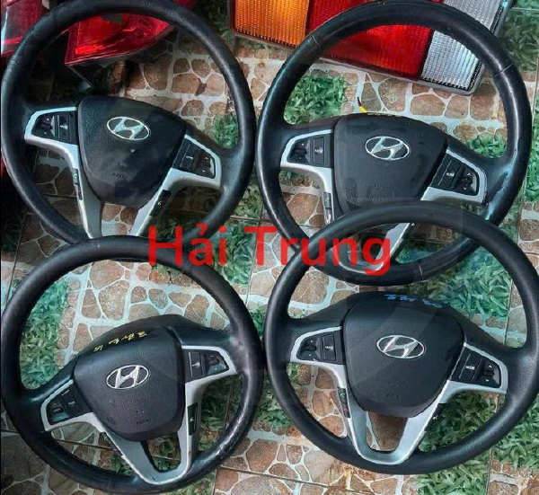 Vô lăng Hyundai Accent 2011-2017 Tháo Xe
