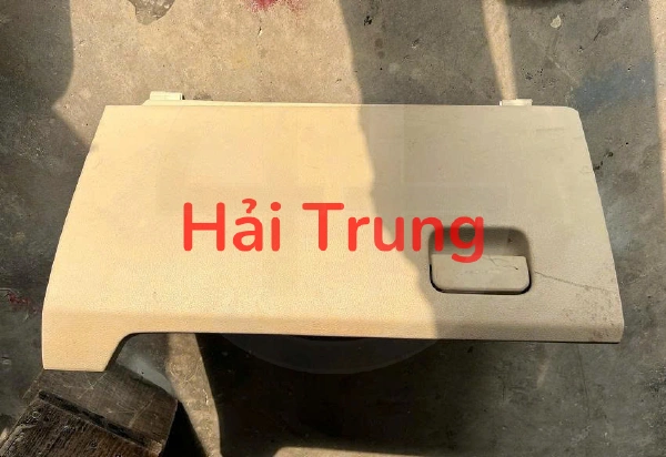 Nắp cốp phụ dưới trong xe Mitsubishi Xpander 2019-2023 Tháo Xe